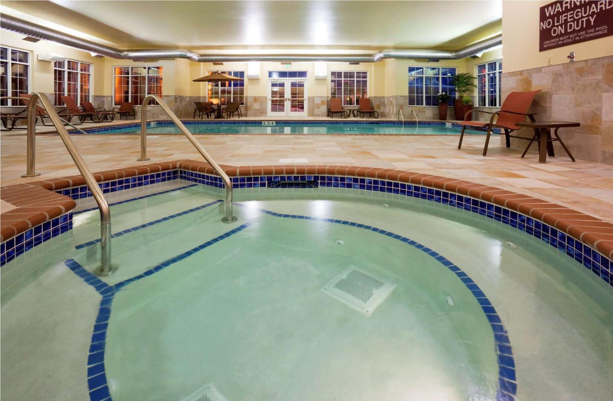 Homewood Suites New Brighton Esterno foto